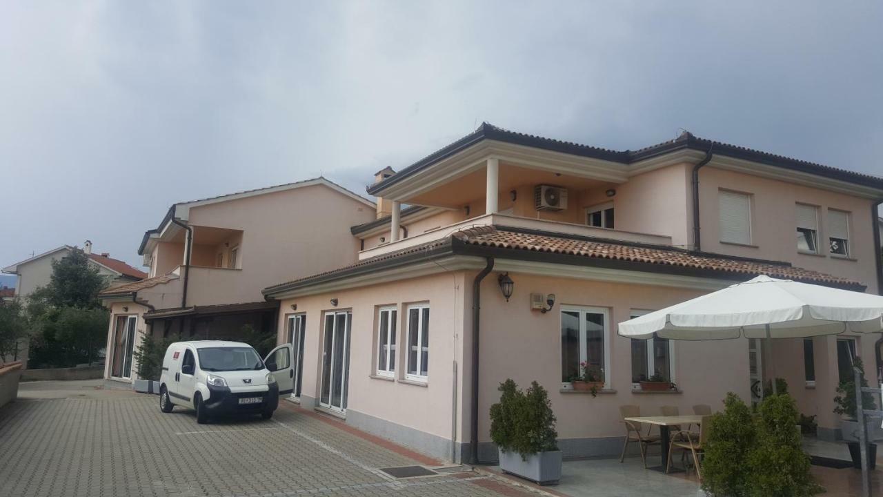 רייקה Apartment Dora מראה חיצוני תמונה